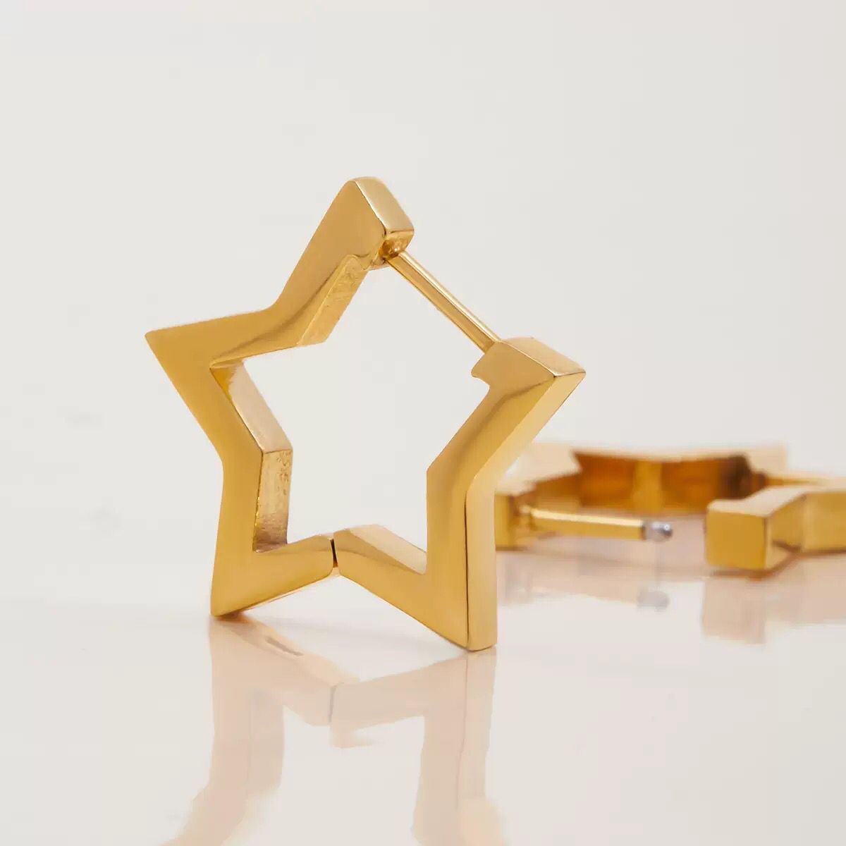 twinkle love earrings