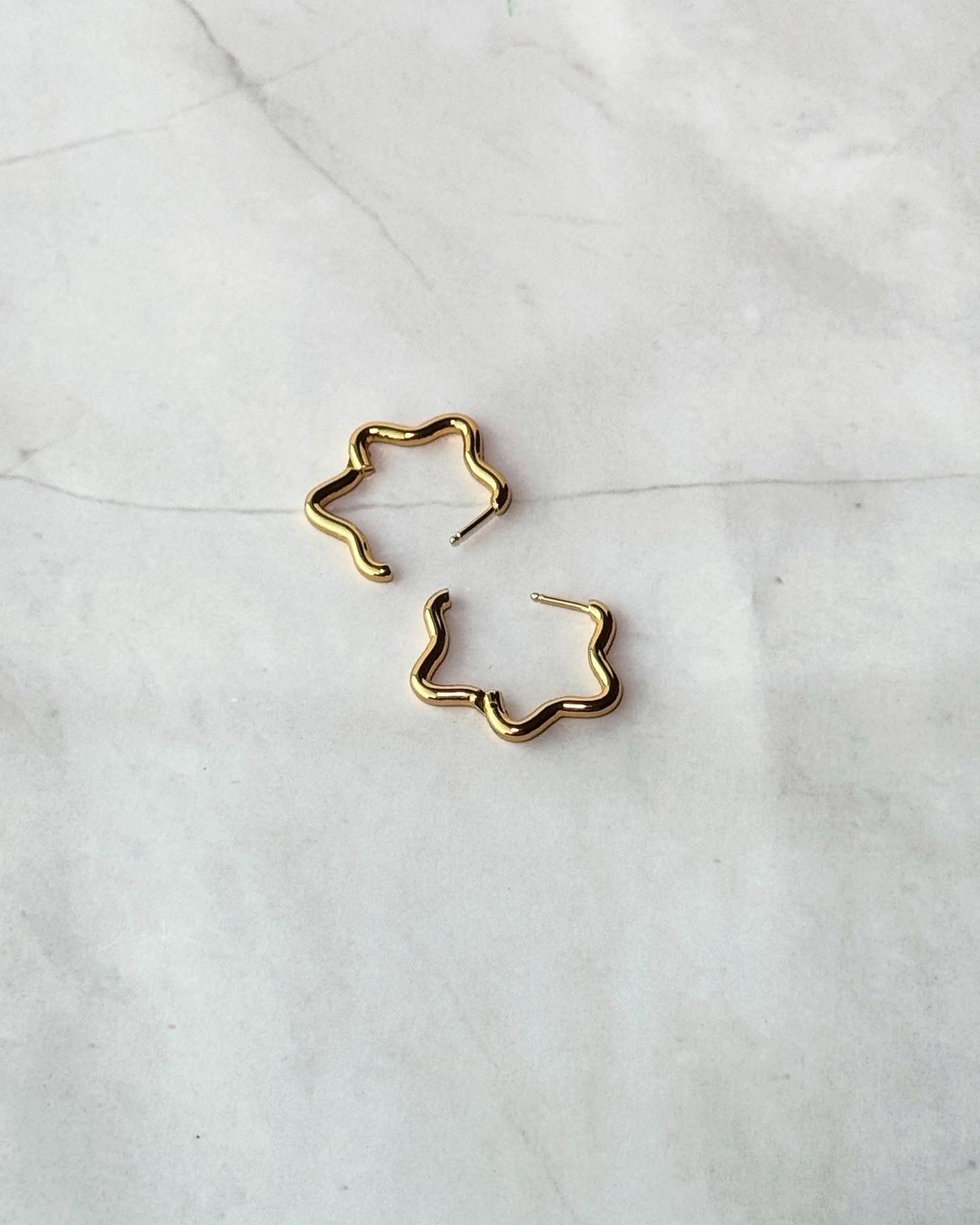 w a v y s t a r earrings