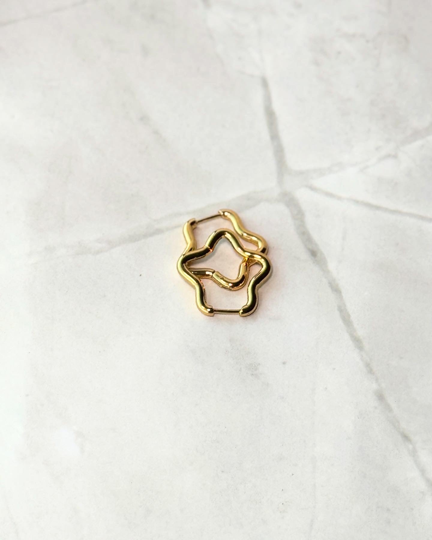 w a v y s t a r earrings