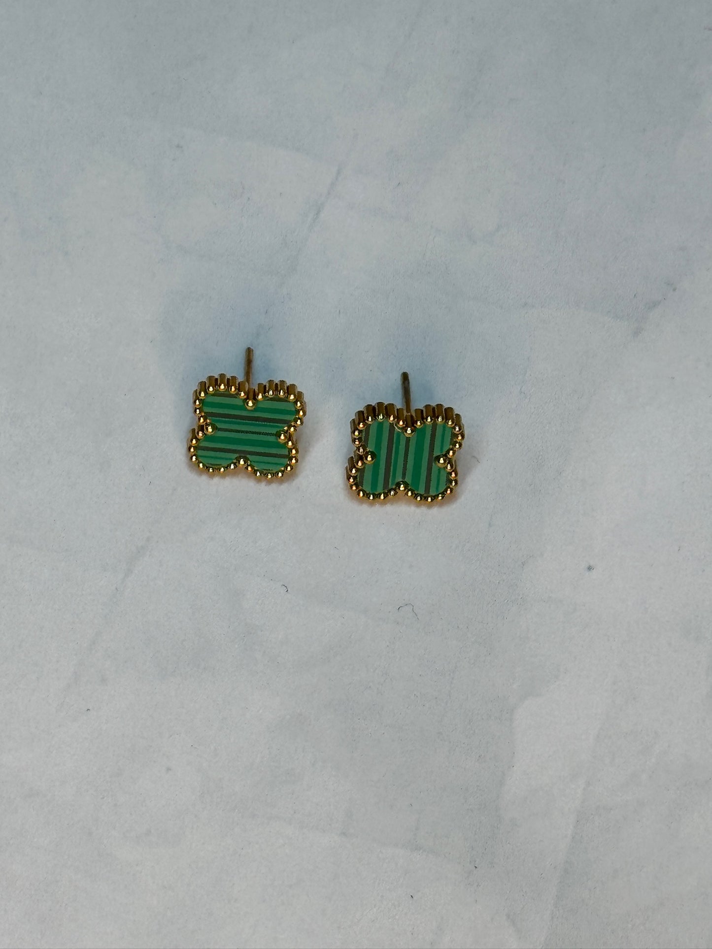 4 clover studs (18k gold)