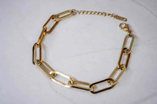 linked bracelet